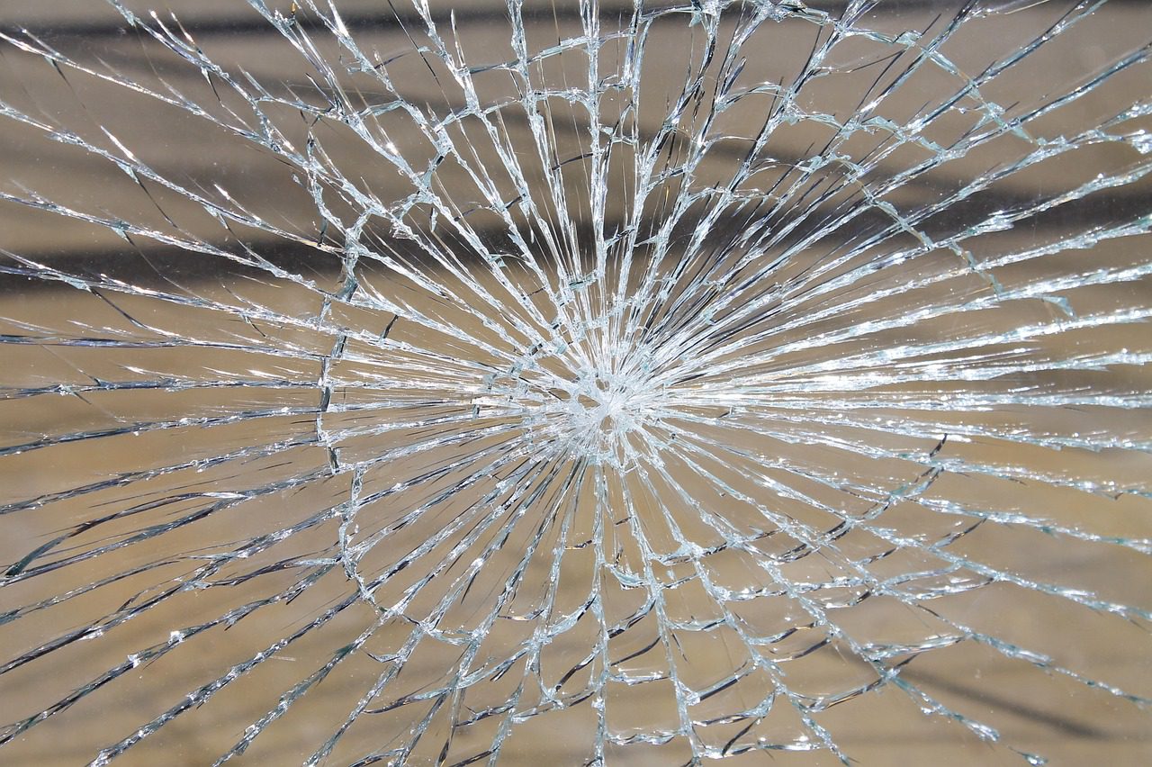 broken glass, glass, broken-286098.jpg